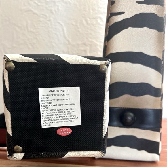 Pair of Zebra Pillar Candle Stands - Picture 2 of 11